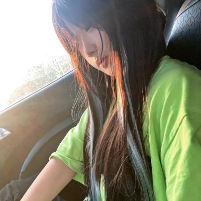 辣妹与恐龙